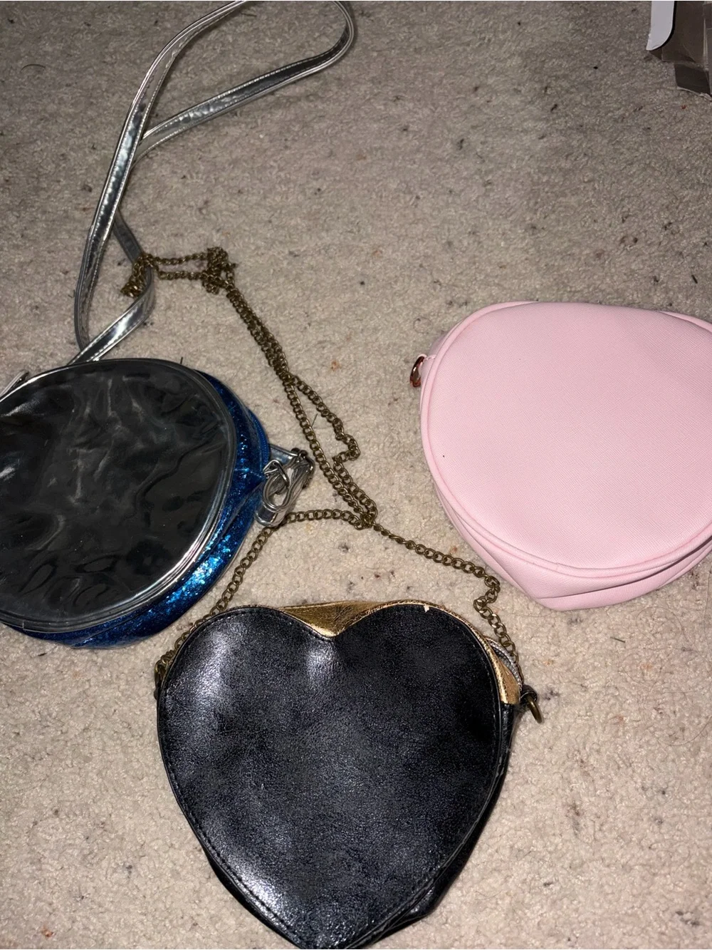 3 Disney kids purses Descendants Cinderella Bibbidi bobbidi Boutique